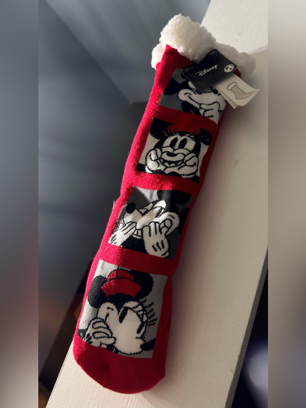 Disney Kids Red Minnie Mouse Graphic Socks